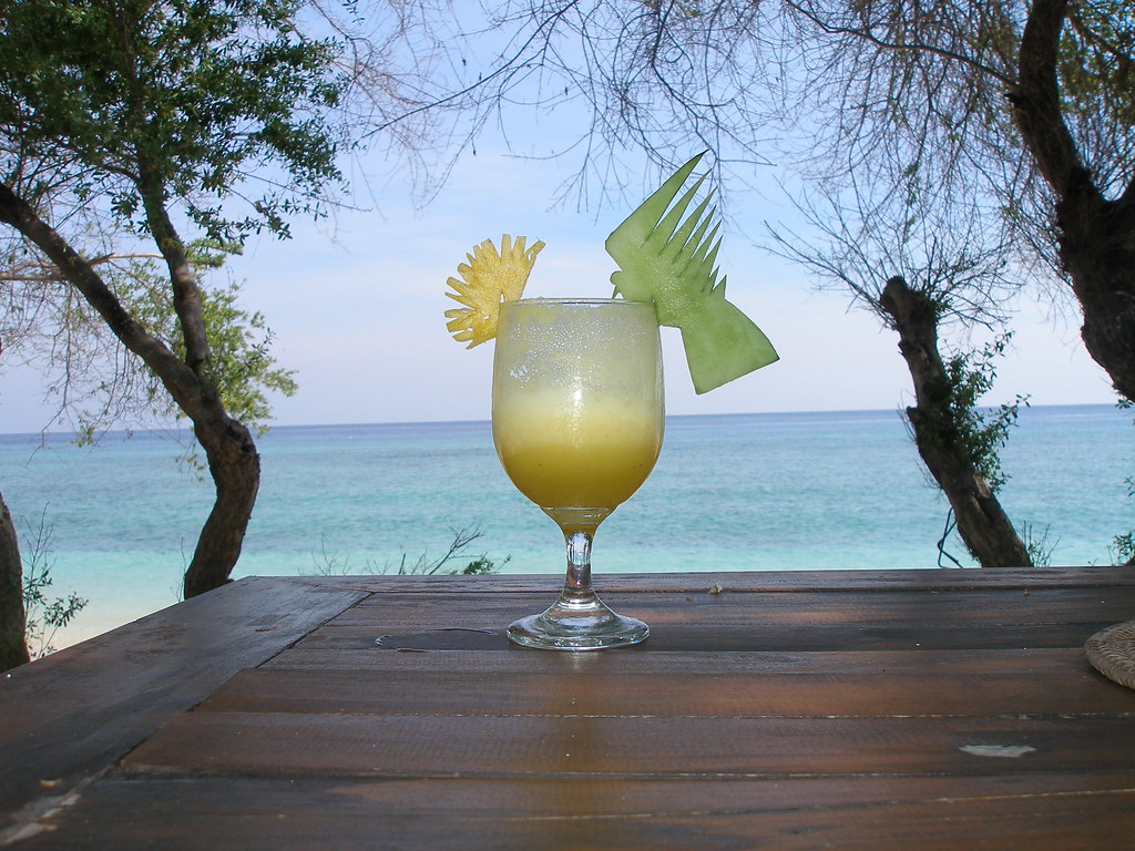 Cóctel tropical